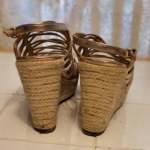 Lime light Lavia gold scrappy Wedge sandles  size 8.5 -9 - Picture 3 of 4